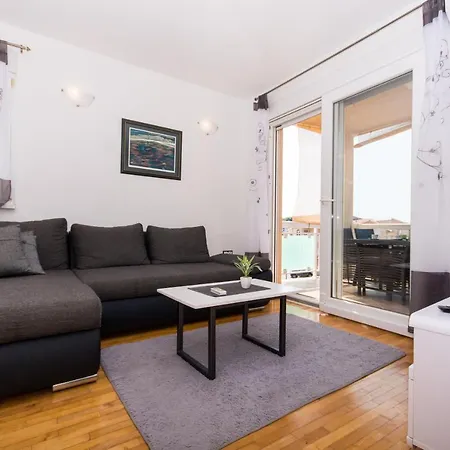 Apartman Leona * Trogir
