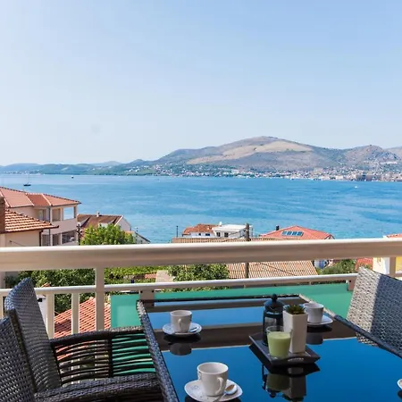 Apartamento Apartman Leona